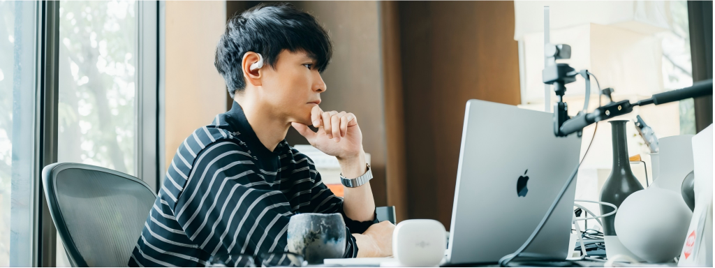 山口一郎インタビュー｜新しい環境の「音」を 聴く with SHOKZ OpenFit Pro