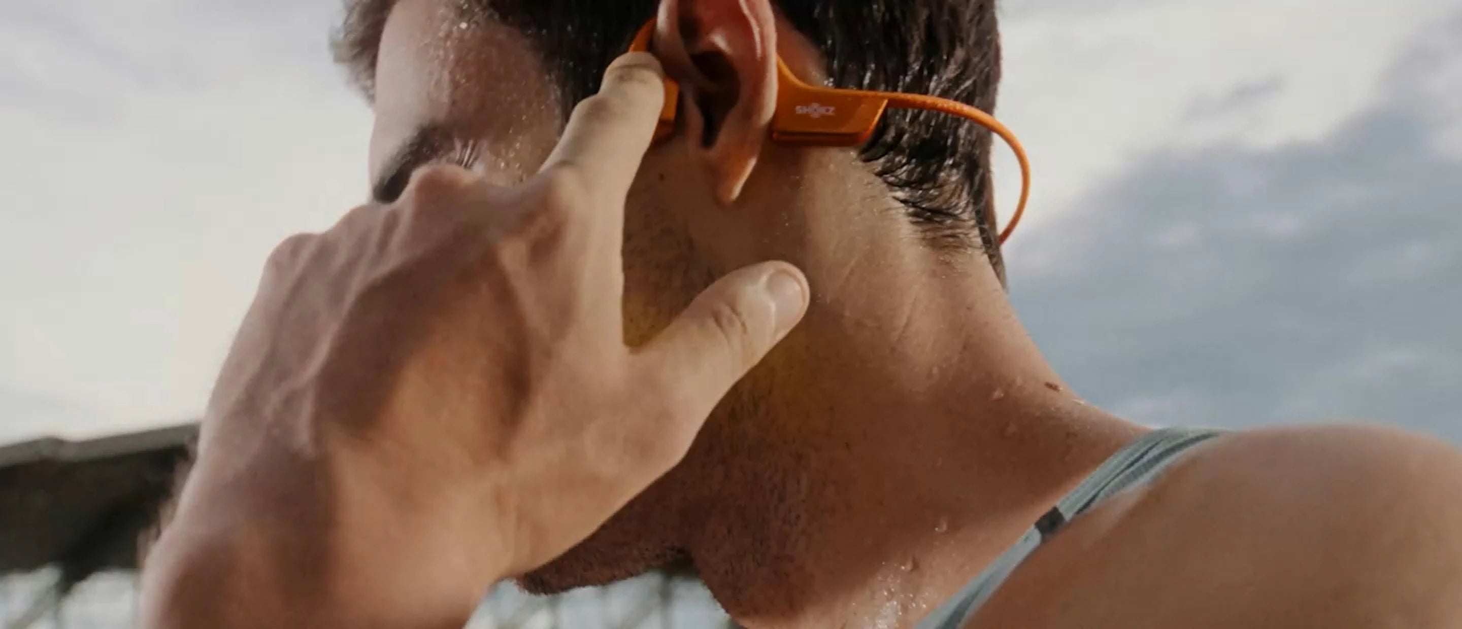 オープンイヤー イヤホン | 骨伝導イヤホン - Shokz JP