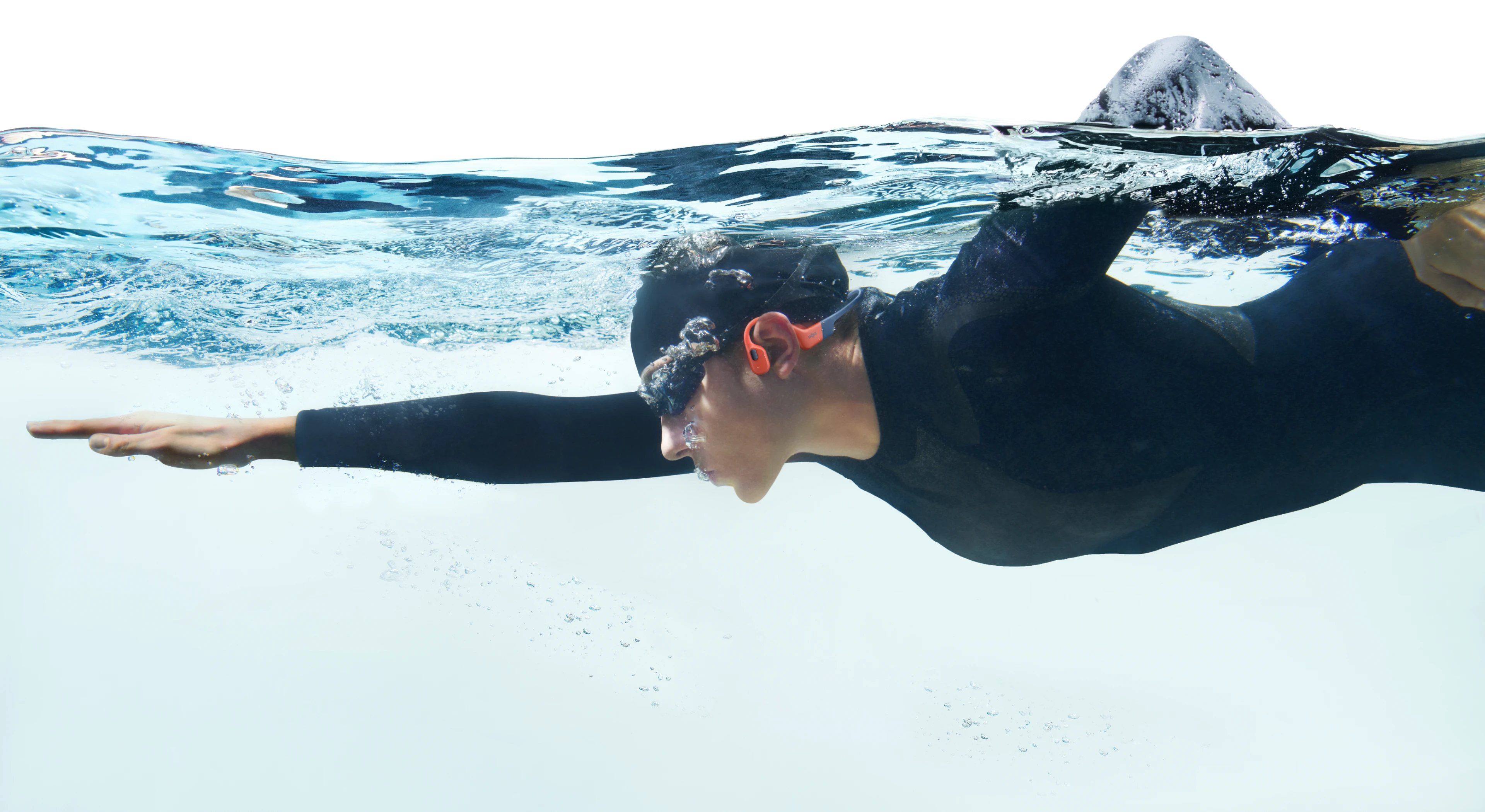 OpenSwim Pro スポーツ用骨伝導イヤホン – Shokz(ショックス) 日本